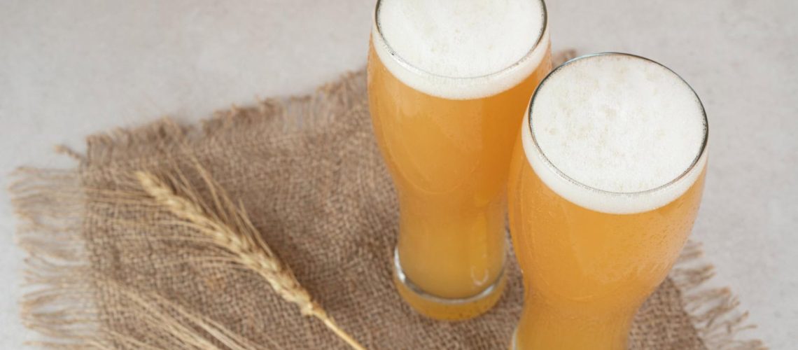 What beer is best in a Hefeweizen Glass?